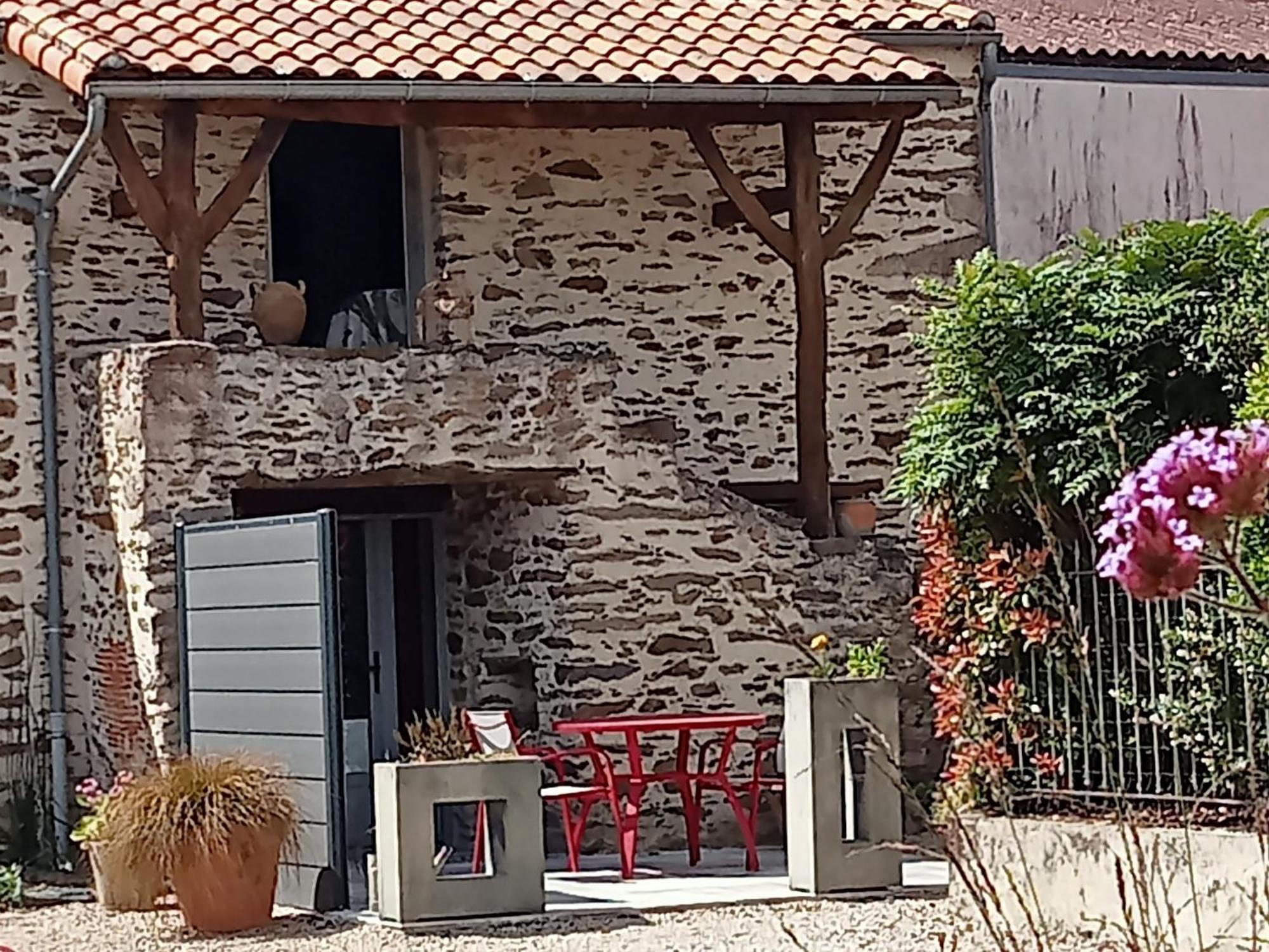 Gite De Charme Avec Velos Dans Un Village Viticole Proche Clisson Et Puy Du Fou - Fr-1-306-818 Monnieres  Exterior foto